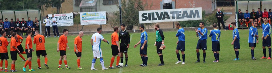 le squadre a centrocampo